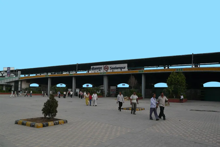 Seelampur Metro Station